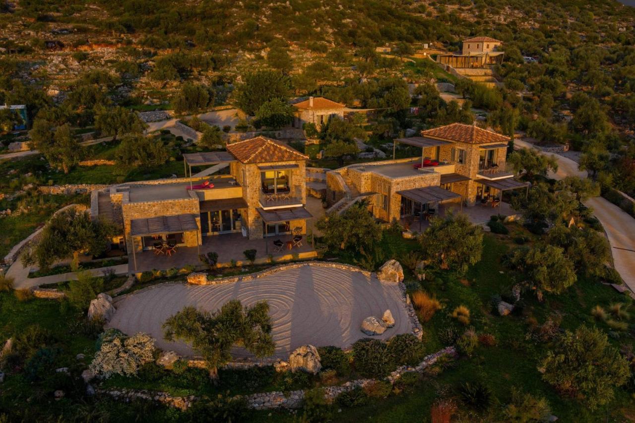 Zen Rocks Resort Kalianeika Luaran gambar